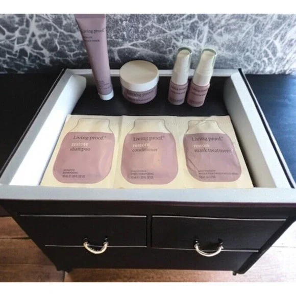 LIVING PROOF RESTORE Repair Mask Treatment + 2x Perfecting Spray + Shampoo/Cond - Picture 1 of 2